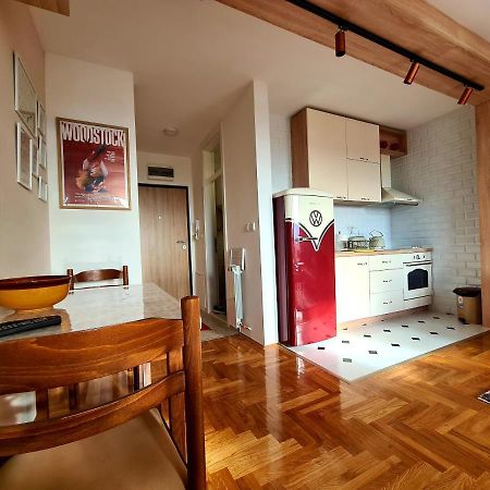 Lilly Dream Home Apartment Retro Back To 60S And 70S Сараево Экстерьер фото